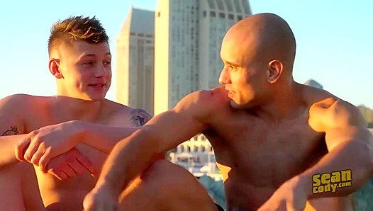 Hot Couch Action - Frankie Fucks Dexter Senseless - Gay XXX