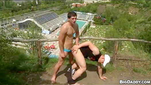 Hot Muscle Dudes Get Wild in Sweat-soaked Orgy