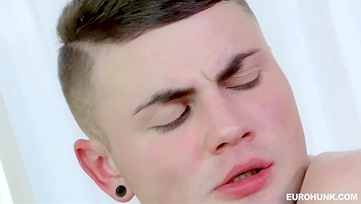 Hot European Twinks - Justin Fisher & Jeffrey Lloyd Anal Adventure
