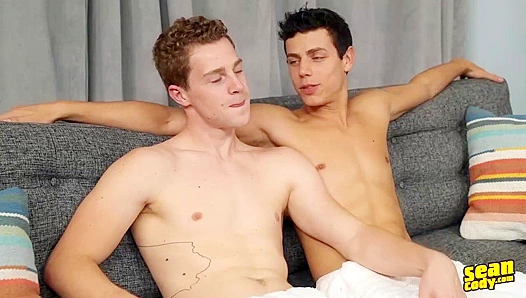 Kaleb Stryker Fucks Robbie Bareback in Doggy Style - Gay XXX