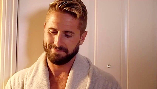 Twink Jack Hunter Gets Drilled Hard by Widower Wesley Woods