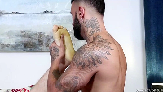 Rikk York & Angel Ventura - Hot Sex After a Sensual Rubdown - Mature Dudes Over 30