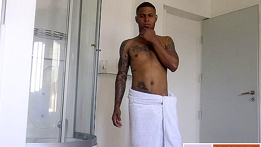 Amateur Marcus Fucks a Stranger in Hot POV Action - Latin Leche