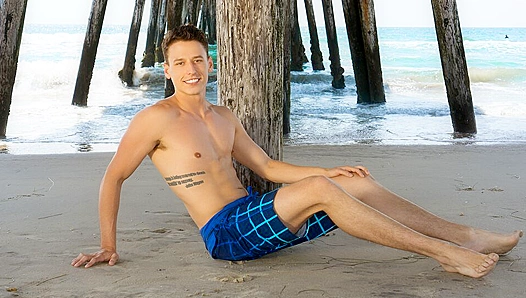 Hot Twinks Fuck Wildly on Bed - Gay XXX