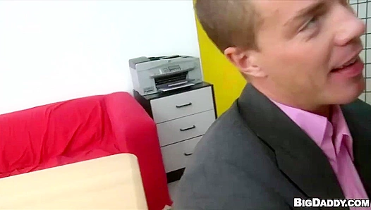 Denis Reed Casts Aslan Brutti for a Secretive Threesome - Raw and Unprotected