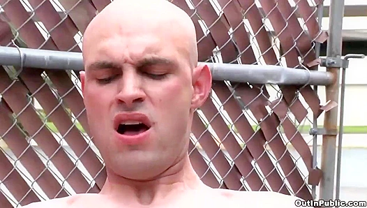 Craig Spade & Jessie Lee Fuck Behind the Dumpster