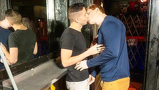 Post-Shift Passion - Vinny Blackwood Drills Kyle Connors' Hole