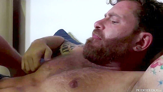 Chandler Wakes Up Sleepy Riley with Some Morning Cock Magic - XXL Dicks