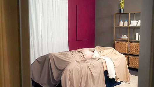 Pierce Paris Drills Paul Canon's Ass in steamy massage session