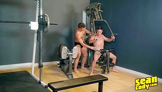 Archie and Ray - Hot Post-Workout Bareback Session - Gay XXX