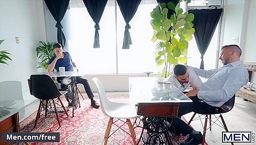 Shane Jackson & Arad Winwin - Restaurant Threesome Drilling Parker's Hole