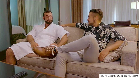 Dante Colle Rides Jaxton Wheeler's Dick - Tonight's Boyfriend