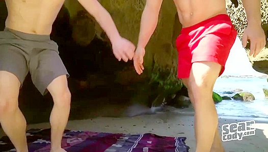 Deacon & Robbie - Passionate Foreplay to Intense Doggy-Style Anal