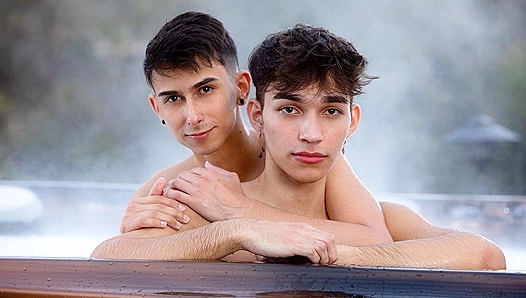 Kai Locks and Dylan Matthews Fuck Wildly as Next-Door Twinks