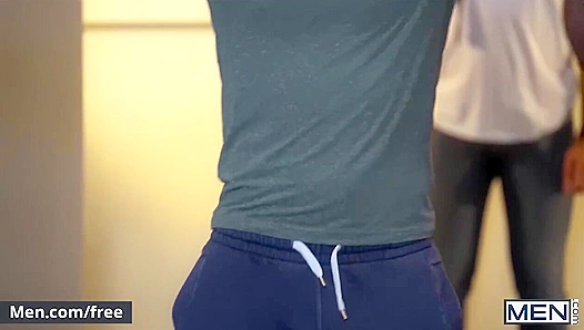 TSA Worker Aspen Drills Paul Canon's Plugged Ass