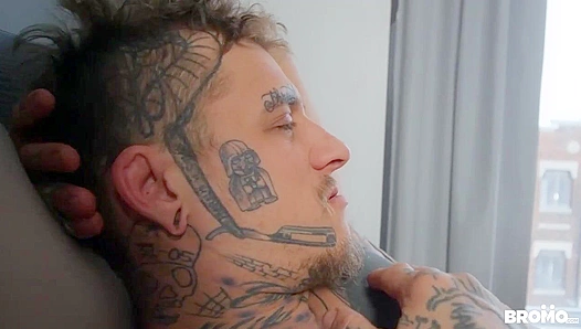 Bull Bo Sinn Fucks SluttyAndrew Green While His Boyfriend Watches