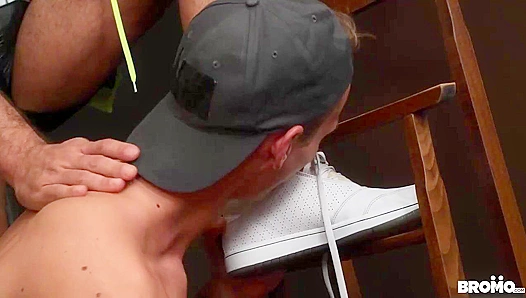 David & Dee's Footjob Fun and Hardcore Fuck - Bromo USA