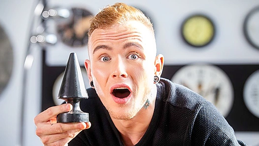 Bareback Anal Quickie - Dato Foland Drills Scott Miller's Hole