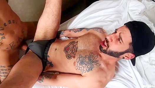 Bo Sinn Anally Dominates Tattooed Romeo Davis - Hot Bromo Action!