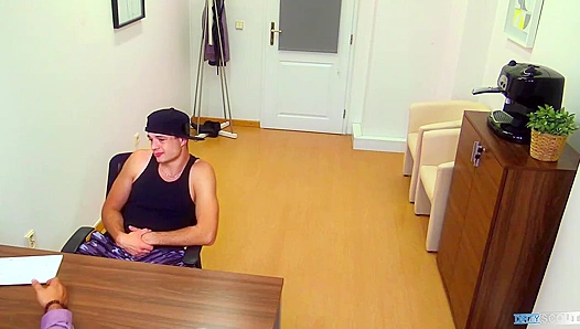 Dirty Amateur Gets Rough Floor Fucking - Cocky blowjob leads to wild sex