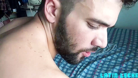 Latin Stud Turns Straight for Bareback Cash Session