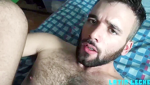 Latin Stud Turns Straight for Bareback Cash Session
