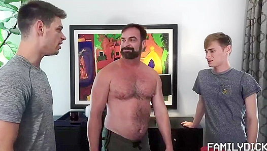 FamilyDick - Oliver Star & Kristofer Weston's Forbidden Threesome