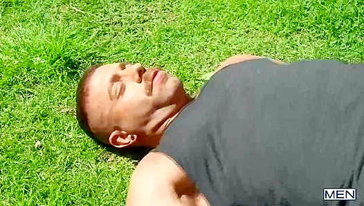 Str8 Jacob Gets Power-Fucked by Experienced Top Eddy Ceetee