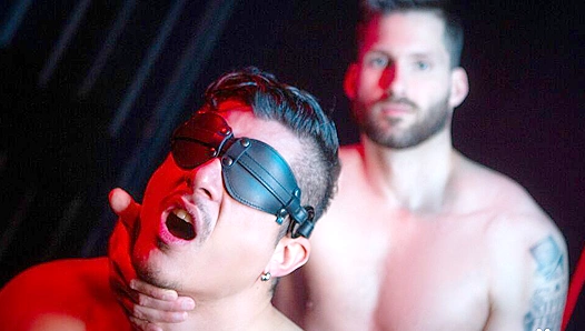 Logan Styles & Rocky Vallarta - Raw Anal Passion in bromoUS