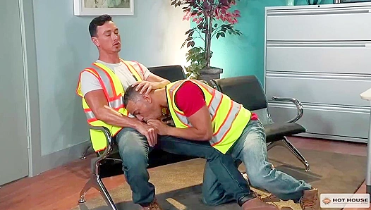 Hard Hats Off - Cade Maddox and Zario Travezz Pound Each Other Senseless