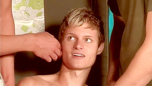 Hot Muscle Man Igor Bolds Takes Center Stage in Gay XXX Group Scene