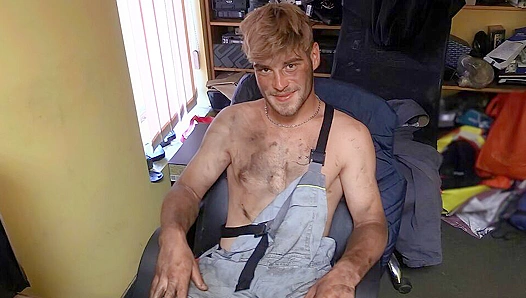 Blonde Mechanic Boy Lifts His Legs for Intense POV Fucking - XXX Gay