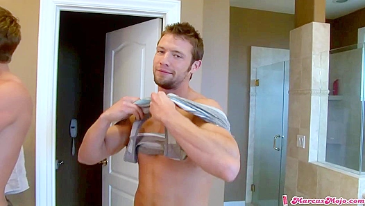 Marcus Mojo & Kevin Crows - Hot Casual Screw Session