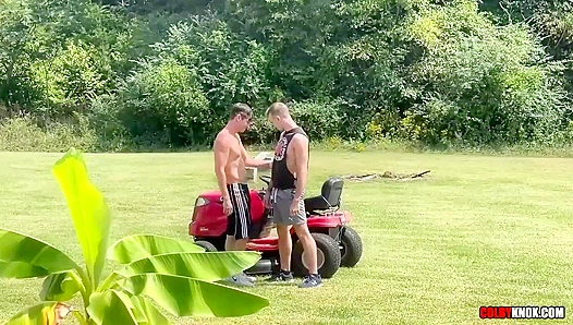 Raw Outdoor Fuck - Lawn Jock and Finn August Go Condomless with Colby Knox