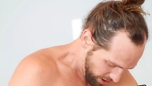 Jaxon Kingston's Deep Gape Anal Adventure with Thomas Johnson - Sean Cody