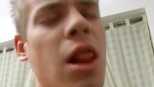 Ripped Hotties Dive into Intense Passion - GayLifeNetwork