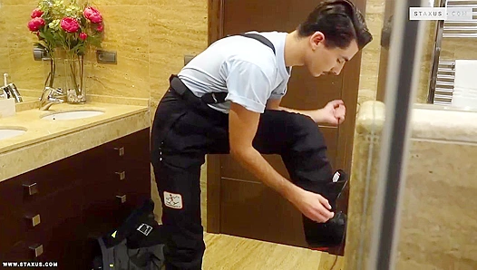 Jonny Montero and Pierre Rubberax - Steamy Bathroom Bang - Gay XXX