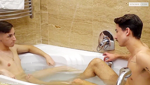 Jonny Montero and Pierre Rubberax - Steamy Bathroom Bang - Gay XXX