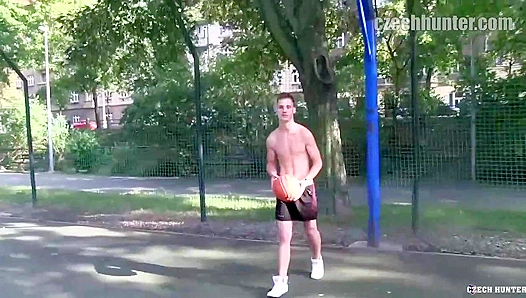 XXX Gay Nails Amateur Bubble Butt on All Fours