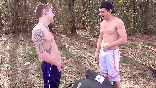 Seth Alexander & Mickey Knox Get Wild - Fucking Hard in the Woods