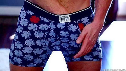 Dominant Cody Cummings Glazes Lucas Knight