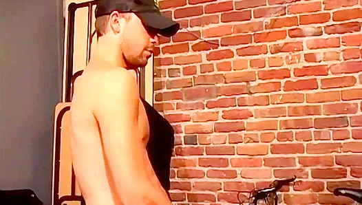 Gunner Raines & Skye Shine ~ Hot Group Fuck with Bonus Hunks