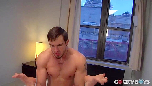 Cocky Muscles ~ Kennedy Carter & Phenix Saint Fuck Wildly