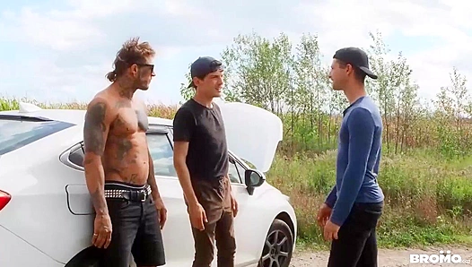 Bo Sinn and Benjamin Blue ~ Passionate Outdoor Oral in Bromo US