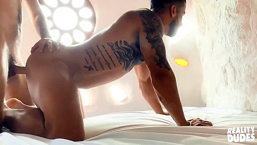POV ~ Octavio Fucks Rob Campos Hard - Reality Dudes