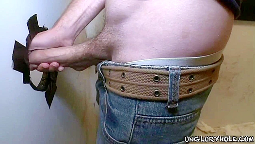 Jess and Taylor Mason Suck Each Other Silly - UngloryHole