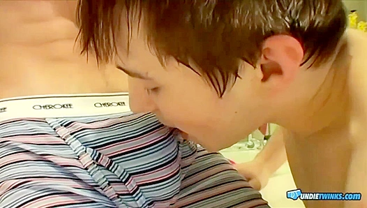 Undie Twinks Zack & Ethan Worship Each Other's Cocks Live On Cam