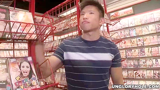 Travis West Tricks Jessie Lee Into A Hot Glory Hole Blowjob