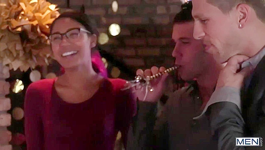 Str8 Dudes Dante & Roman Get Wild ~ NYE Cock Fest