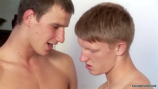 Benjamin Dunn & Steve Weaver ~ Intense Fingering, Rimming, and Hot BJs